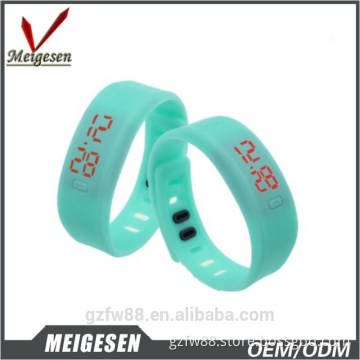 Mens Womens Date Sports Bracelet Digital Wristwatch Rubber LED Watch